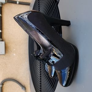 Steve Madden Reilly in Size 9.5 Black, Pre-Owned, Worn once